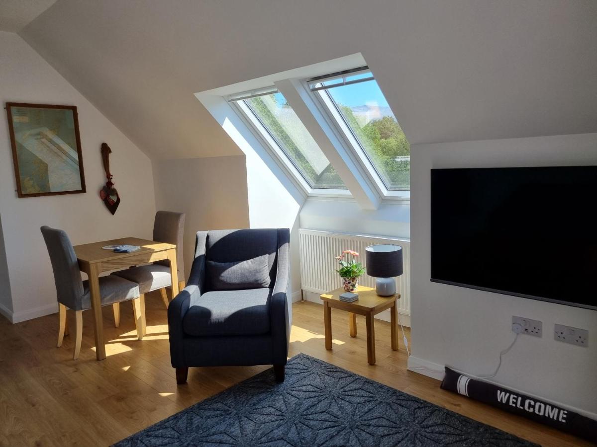 Wee Neuk Apartment Спийн Бридж Екстериор снимка